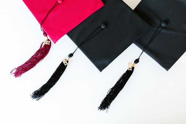 Textos para Invitaciones de Graduación: +30 Frases y Ejemplos